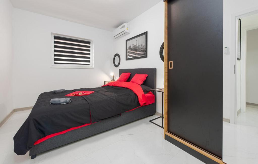 Luxurioeses Penthouse Welle Mit Whirlpool, Grill Und Meerblick Vir Bagian luar foto