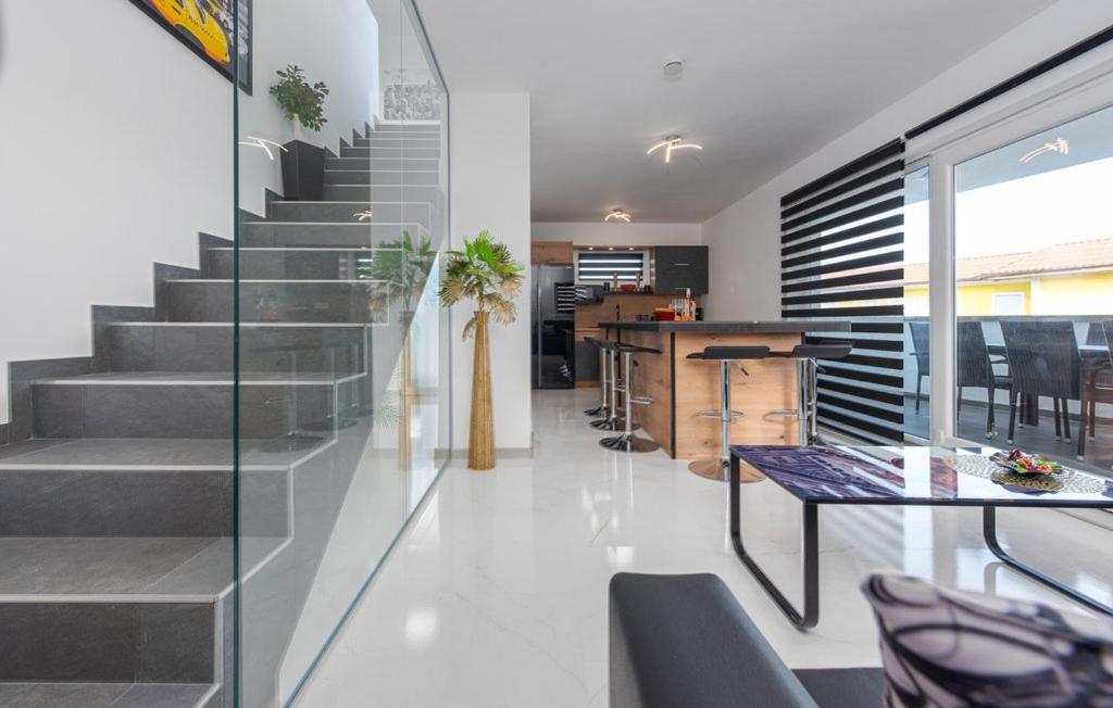 Luxurioeses Penthouse Welle Mit Whirlpool, Grill Und Meerblick Vir Bagian luar foto