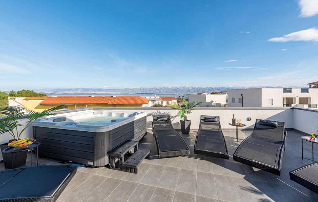 Luxurioeses Penthouse Welle Mit Whirlpool, Grill Und Meerblick Vir Bagian luar foto
