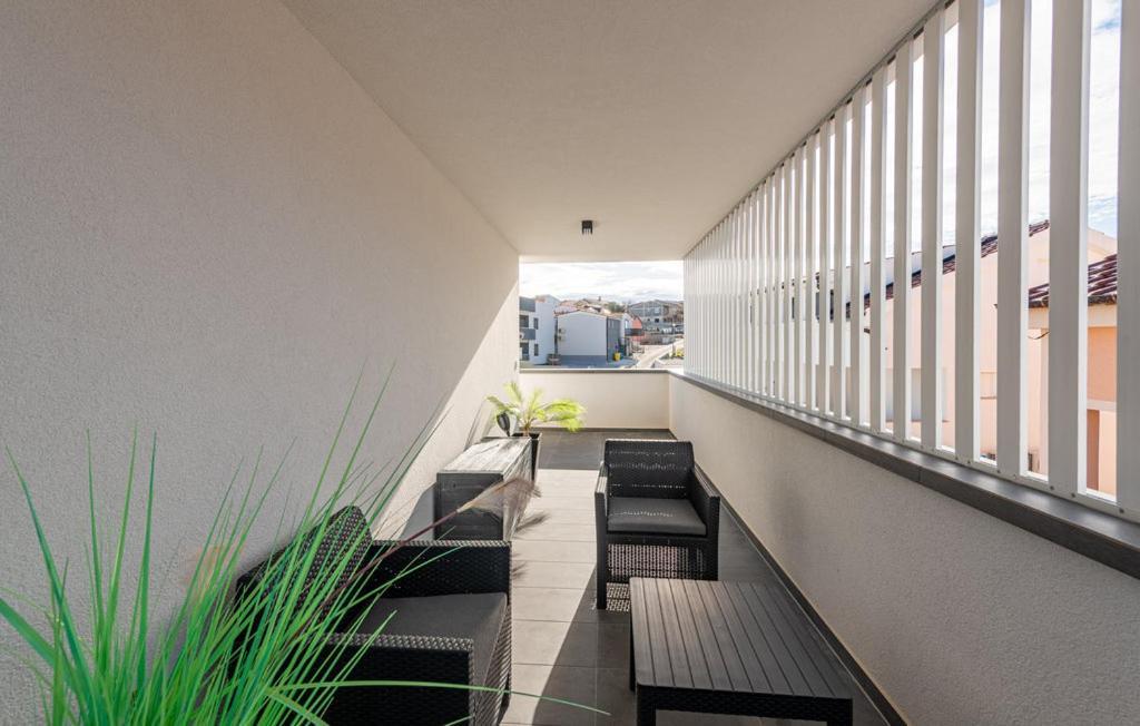 Luxurioeses Penthouse Welle Mit Whirlpool, Grill Und Meerblick Vir Bagian luar foto