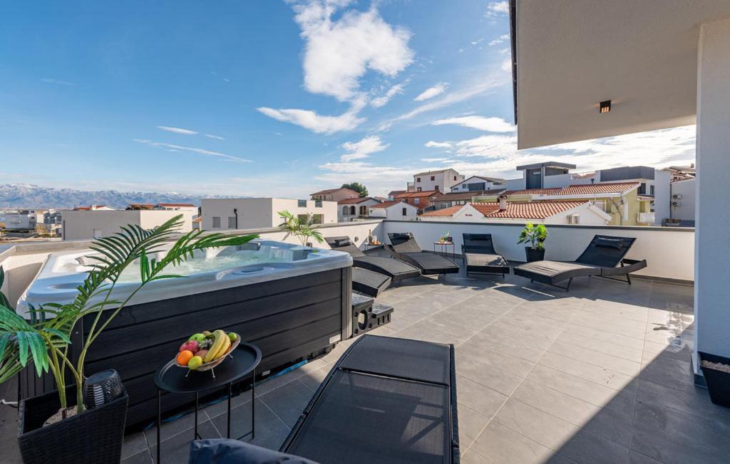 Luxurioeses Penthouse Welle Mit Whirlpool, Grill Und Meerblick Vir Bagian luar foto